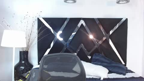 insta andres clark  online show from 03.02.25