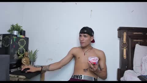 Snapshot of andres_jiimz_dz chatting on 01.12.25 andres_jiimz_dz online show from 01.12.25