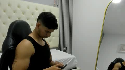 andres_stud online show from 03.17.26