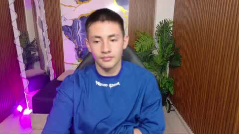 Snapshot of andres_tay chatting on 05.26.26 andres_tay online show from 05.26.26