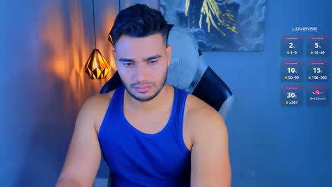 Snapshot of andresfiit chatting on 04.27.26 Andres online show from 04.27.26