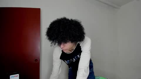 Snapshot of andreu_777 chatting on 11.21.25 andreu_777 online show from 11.21.25