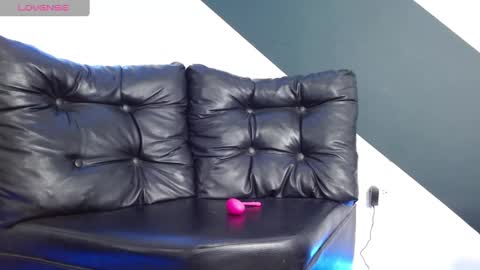 Snapshot of andrew_ag chatting on 09.17.25 Andrew G online show from 09.17.25