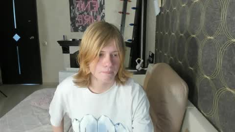 Snapshot of andrew_bolden chatting on 04.26.26 Andrew online show from 04.26.26