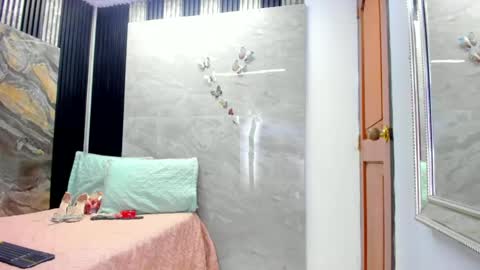 Andrew Taylor0 online show from 04.16.26