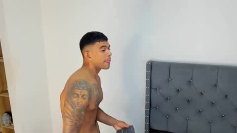 Snapshot of andrewadans02 chatting on 02.17.26 andrew online show from 02.17.26