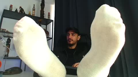 Snapshot of andrewbanner chatting on 02.10.25 MasterRomania online show from 02.10.25