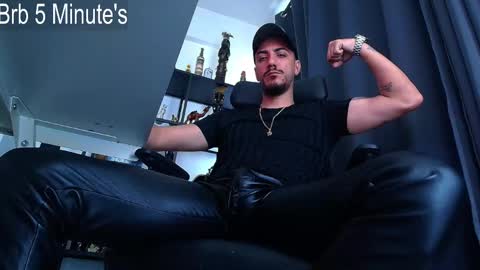 Snapshot of andrewbanner chatting on 10.03.25 MasterRomania online show from 10.03.25