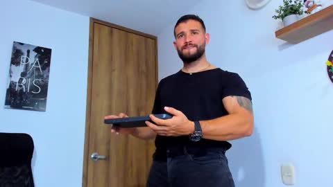 Snapshot of andrewdiaz_ chatting on 10.16.25 Andrew Diaz online show from 10.16.25