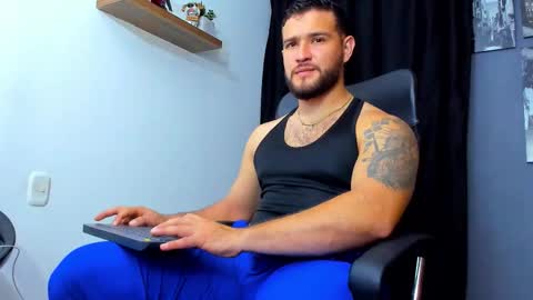 Andrew Diaz online show from 12.22.25