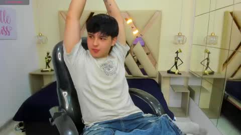 ANDREW online show from 04.12.26