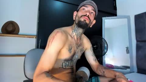 Snapshot of andrey_harris chatting on 06.26.26 andres online show from 06.26.26