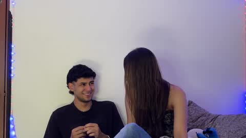 Snapshot of andrezukii chatting on 11.22.25 Andresuki online show from 11.22.25