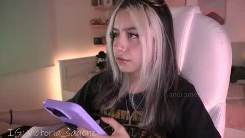 Victoria Senz  online show from 10.09.25