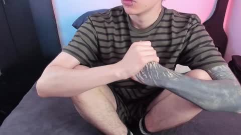 Snapshot of andy_bankai chatting on 12.05.25 twx Andy twink3 online show from 12.05.25