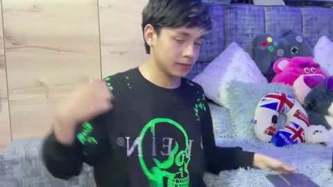 Snapshot of andy_belier chatting on 02.04.25 Andy online show from 02.04.25