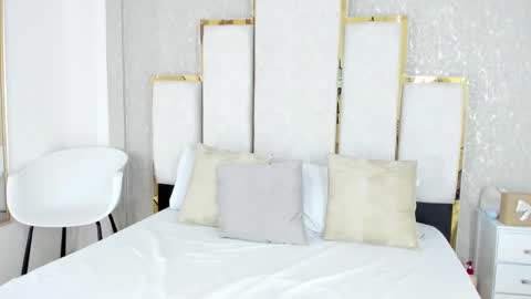 Andy bluee  online show from 12.31.24