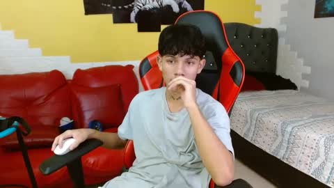 Snapshot of andy_dan1 chatting on 10.14.25 andy_dan1 online show from 10.14.25