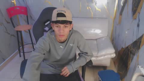 Snapshot of andy_dan1 chatting on 10.18.25 andy_dan1 online show from 10.18.25