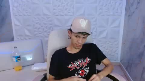 andy_dan1 online show from 04.22.26