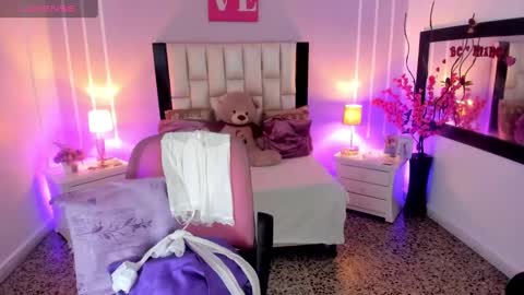 Andrea online show from 11.20.25