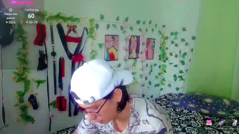 Snapshot of andy_gray01 chatting on 03.05.25 Andy Gray online show from 03.05.25