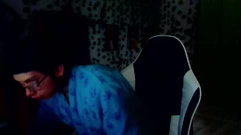 Snapshot of andy_gray01 chatting on 09.15.25 Andy Gray online show from 09.15.25