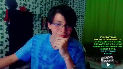 Snapshot of andy_gray01 chatting on 10.18.25 Andy Gray online show from 10.18.25