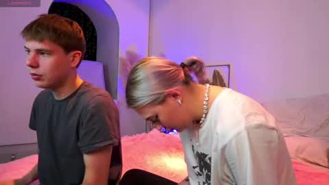 Snapshot of andyjey_ chatting on 10.25.25 Mandy and Andy online show from 10.25.25