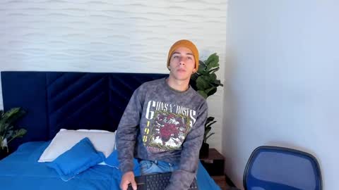 Snapshot of andyjoy_ chatting on 01.24.25 Andy Joy online show from 01.24.25