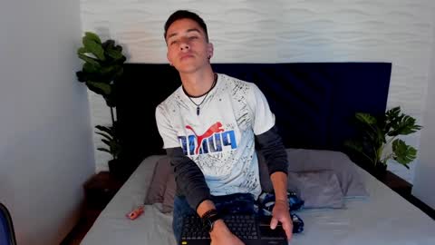 Snapshot of andyjoy_ chatting on 02.02.25 Andy Joy online show from 02.02.25