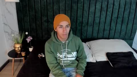 Snapshot of andyjoy_ chatting on 02.14.25 Andy Joy online show from 02.14.25