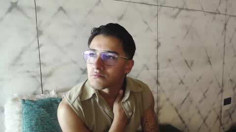 Snapshot of andyjoy_ chatting on 10.30.25 Andy Joy online show from 10.30.25