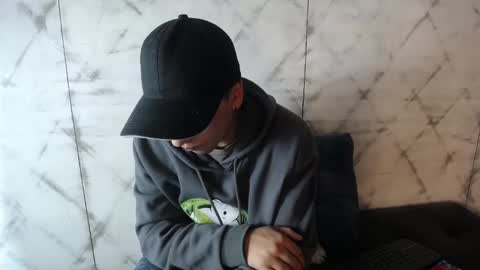 Snapshot of andyjoy_ chatting on 11.19.25 Andy Joy online show from 11.19.25