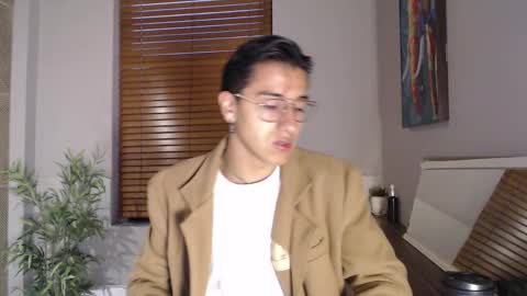 Snapshot of andyjoy_ chatting on 11.27.25 Andy Joy online show from 11.27.25