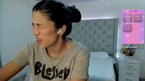 Snapshot of andykiuty chatting on 10.08.25 Andrea online show from 10.08.25