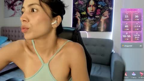 Snapshot of andykiuty chatting on 10.28.25 Andrea online show from 10.28.25