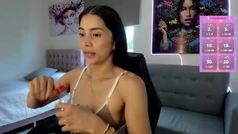 Snapshot of andykiuty chatting on 11.18.25 Andrea online show from 11.18.25