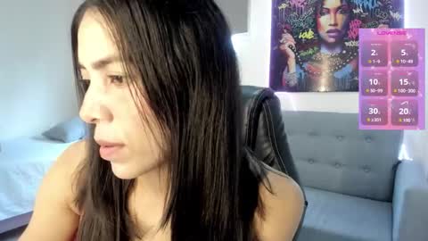 Snapshot of andykiuty chatting on 11.19.25 Andrea online show from 11.19.25