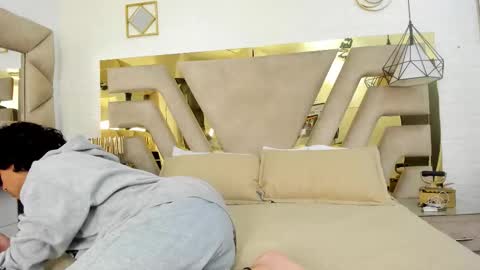 andyxibrat online show from 10.23.25