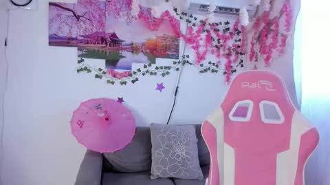          online show from 03.12.25