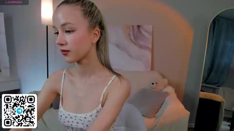 Snapshot of anellyball_ chatting on 02.18.26 Anelly online show from 02.18.26