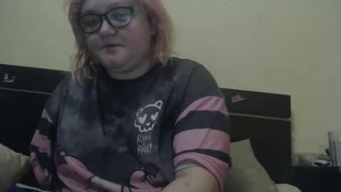 Snapshot of aneris17 chatting on 10.30.25 Aneris online show from 10.30.25