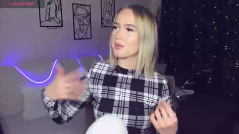 Anfisa online show from 11.12.25