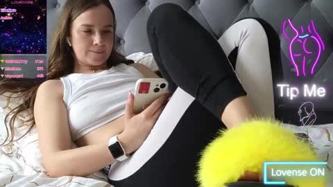 Snapshot of ange1ok chatting on 03.10.25 ange1ok online show from 03.10.25