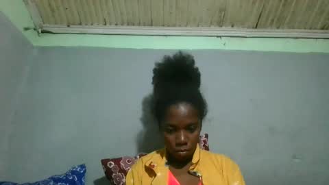 Snapshot of angeeliine chatting on 06.14.26 angeeliine online show from 06.14.26
