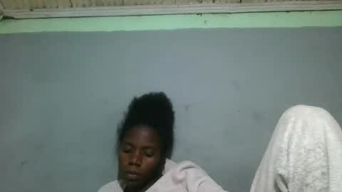 Snapshot of angeeliine chatting on 07.19.26 angeeliine online show from 07.19.26