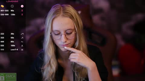 Snapshot of angeellina chatting on 12.02.24 angeellina online show from 12.02.24