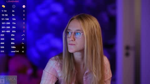 Snapshot of angeellina chatting on 12.06.24 angeellina online show from 12.06.24