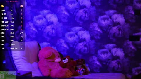 Snapshot of angeellina chatting on 12.08.24 angeellina online show from 12.08.24